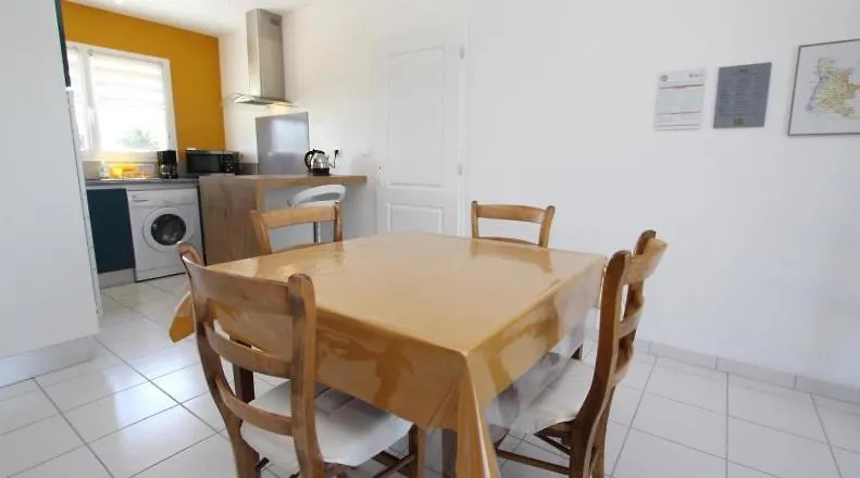 Holiday home Les Gites Des Noyerettes Besayes